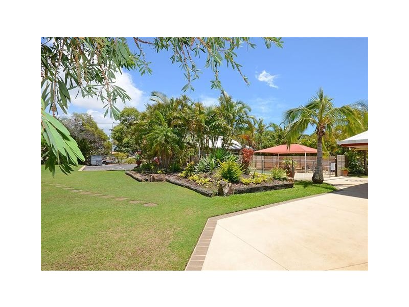 U2 / 208 Elizabeth St, Urangan QLD 4655