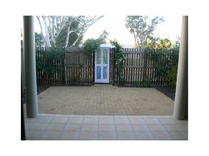25/30 East St, Scarness QLD 4655