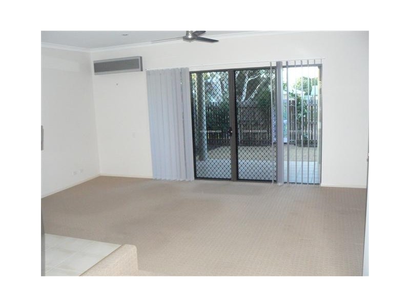 25/30 East St, Scarness QLD 4655