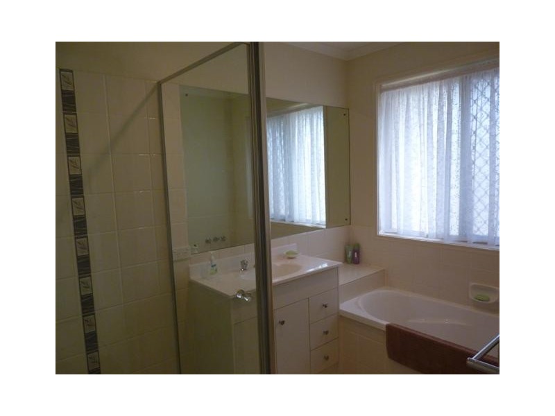 37 Bayswater Dr, Urraween QLD 4655