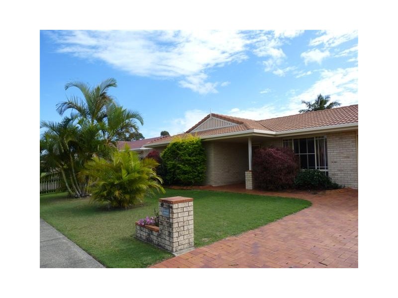 233 Dayman St, Torquay QLD 4655