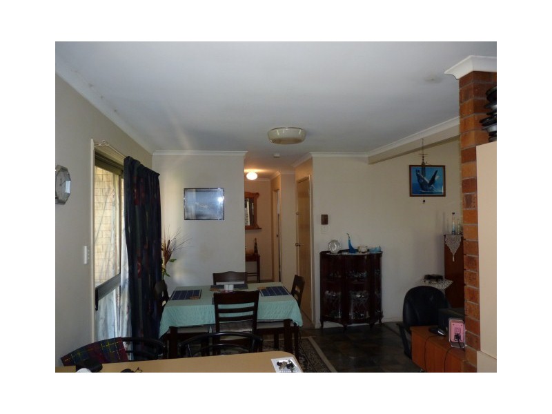 3 Hook Way, Urraween QLD 4655