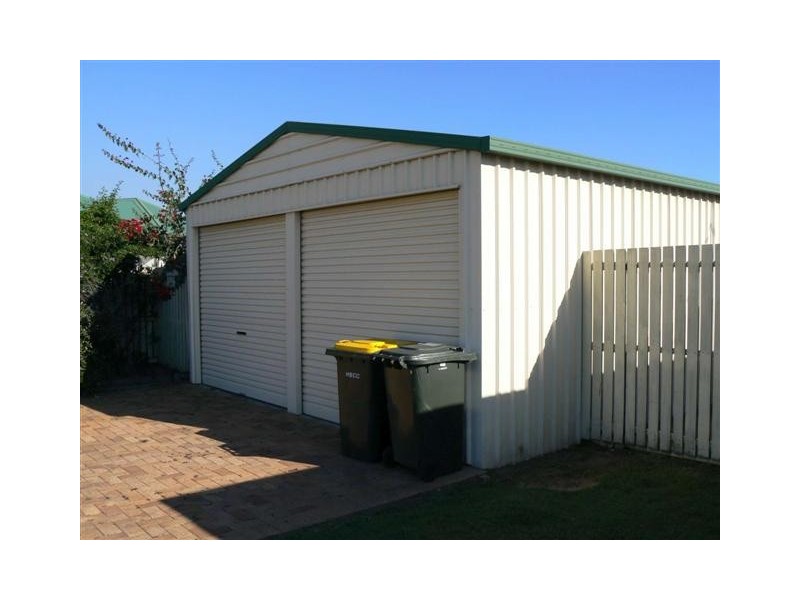 1 Cormie Crt, Urraween QLD 4655