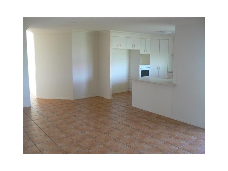 13 Abbey Ct, Kawungan QLD 4655