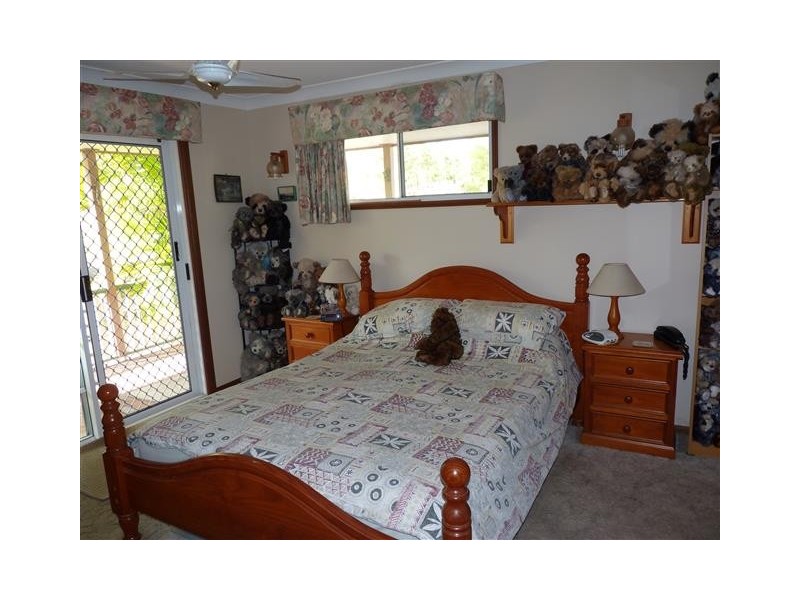 15 Dreamtime Ave, Burrum Heads QLD 4659