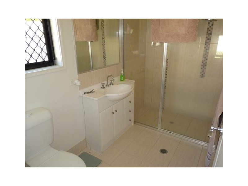 13 Harrison Cct, Urangan QLD 4655