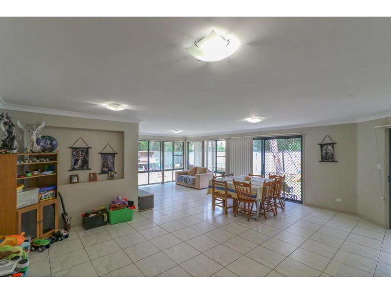 33 Sawmill Rd, Dundowran Beach QLD 4655