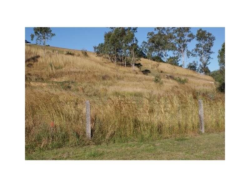 3 Heusman St, Mount Perry QLD 4671