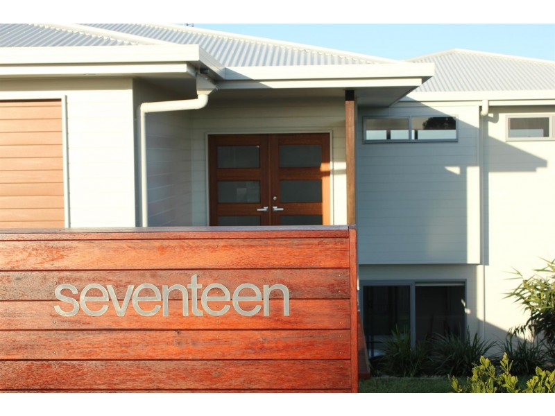 17 Sandy View Dr, Nikenbah QLD 4655