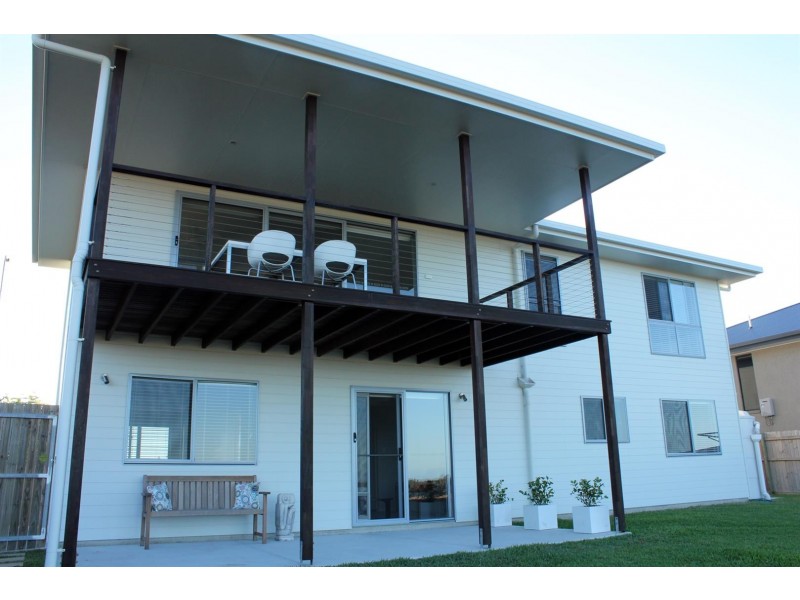 17 Sandy View Dr, Nikenbah QLD 4655