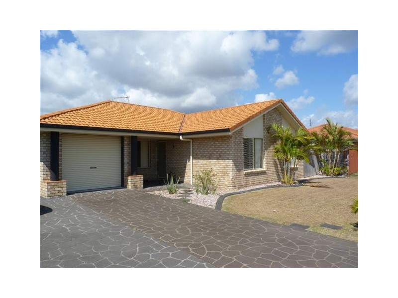 6 Kestrel Ct, Eli Waters QLD 4655