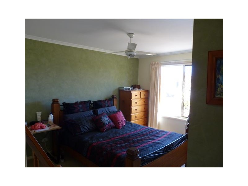 6 Kestrel Ct, Eli Waters QLD 4655