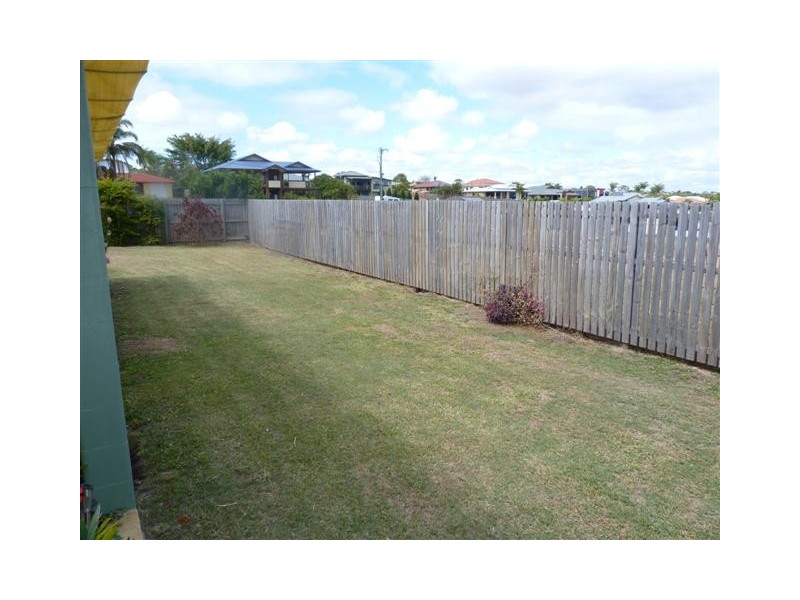 28 Wuruma St, Scarness QLD 4655