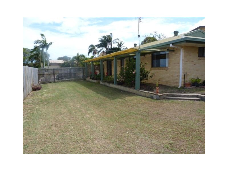 28 Wuruma St, Scarness QLD 4655