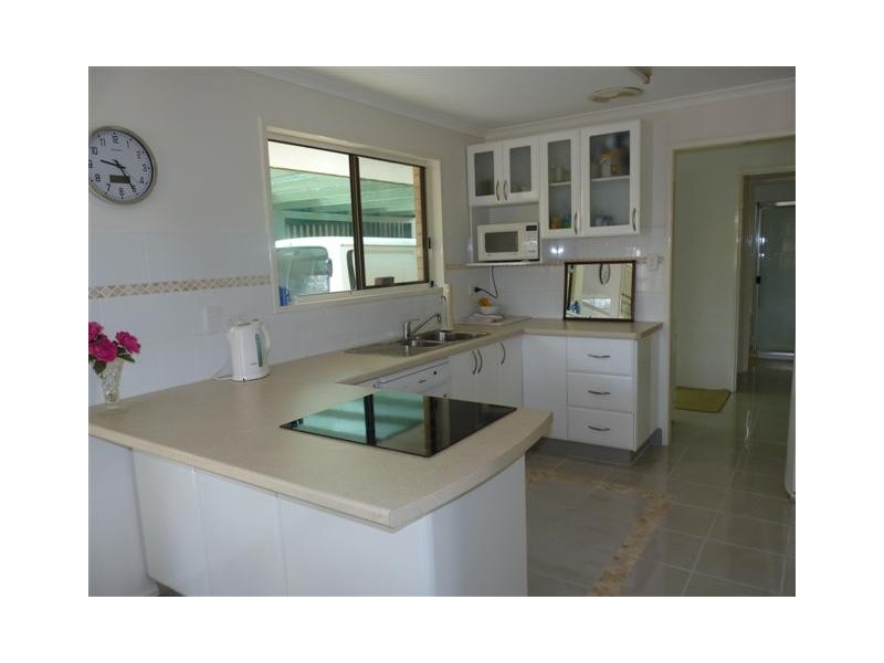 28 Wuruma St, Scarness QLD 4655