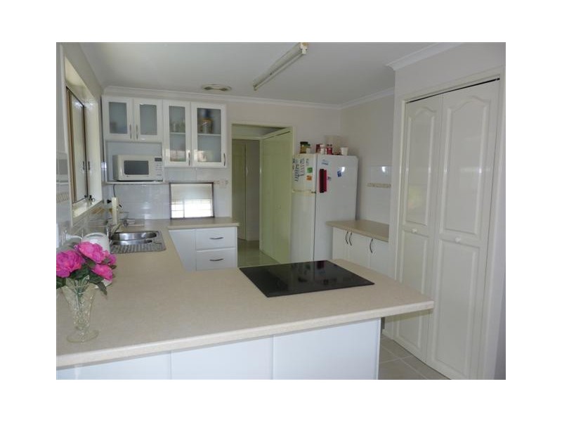 28 Wuruma St, Scarness QLD 4655