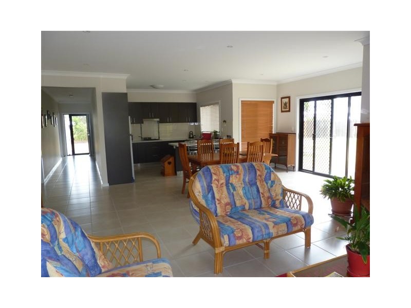 13 Heathland Avenue, Wondunna QLD 4655