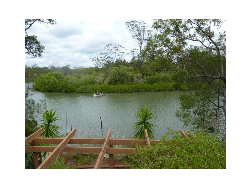 10 Jacqueline Drive, Pacific Haven QLD 4659