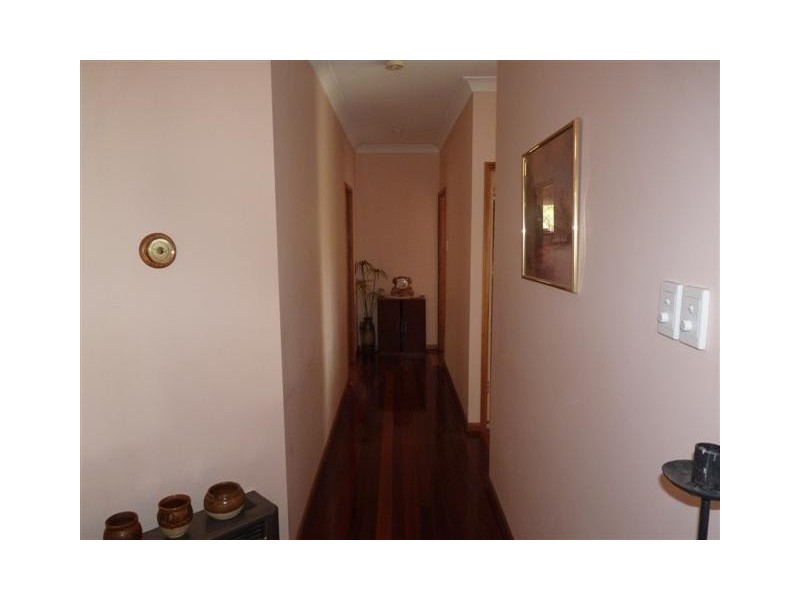 10 Jacqueline Drive, Pacific Haven QLD 4659