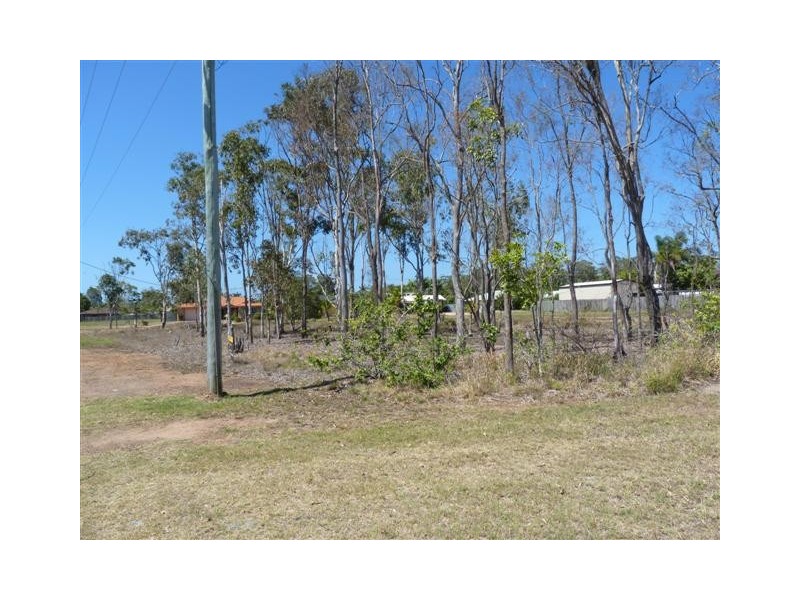 51 Wattle St, Point Vernon QLD 4655