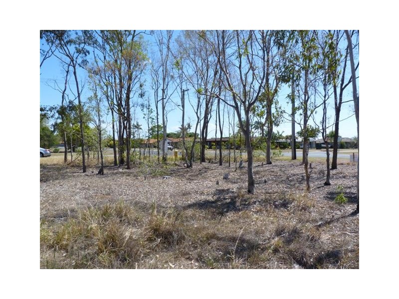 51 Wattle St, Point Vernon QLD 4655