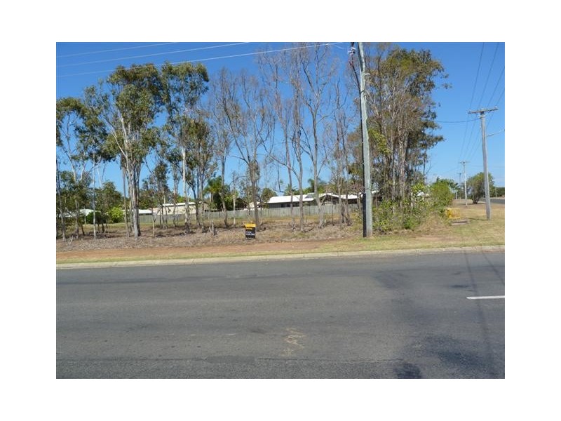 51 Wattle St, Point Vernon QLD 4655