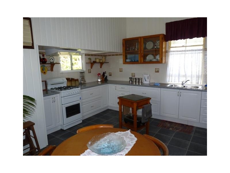 2 George St, Torbanlea QLD 4662