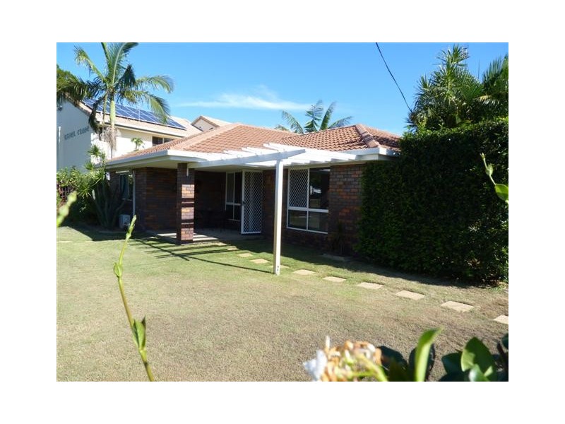 19 Campbell St, Torquay QLD 4655