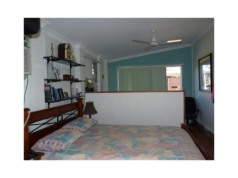 19 Campbell St, Torquay QLD 4655
