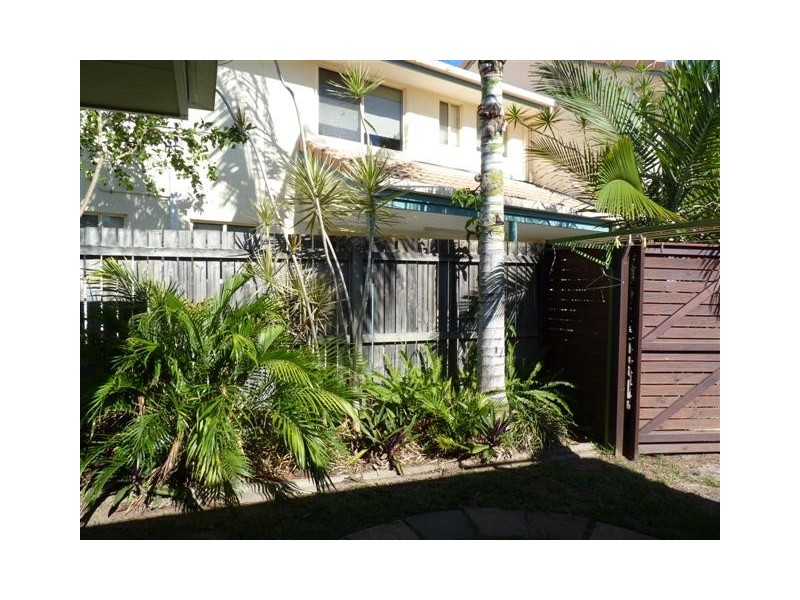 19 Campbell St, Torquay QLD 4655
