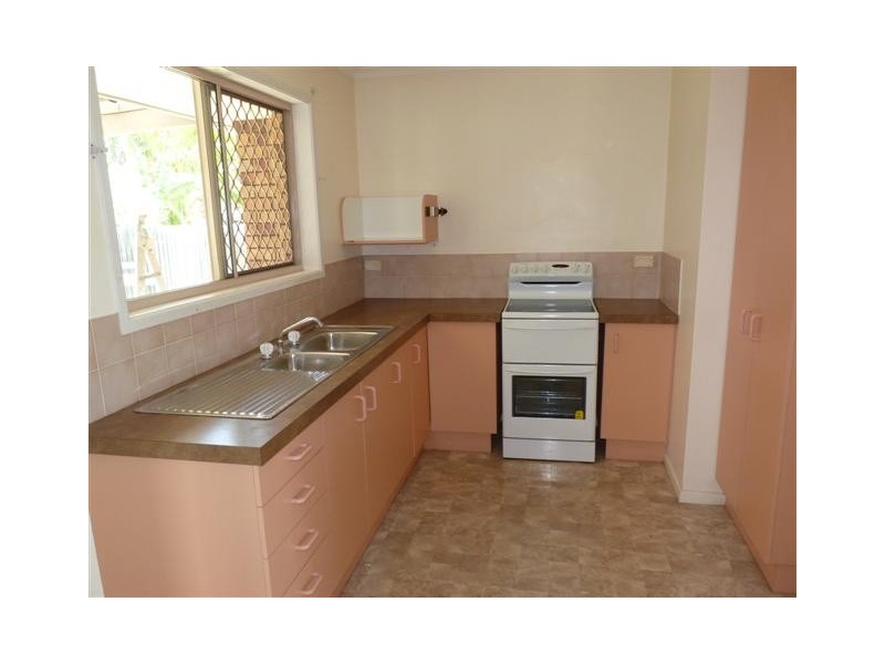 45 Shelley St, Scarness QLD 4655