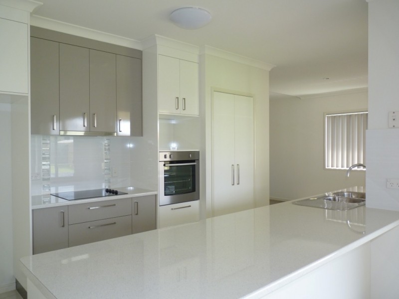 10 Coventry Ct (L212), Urraween QLD 4655