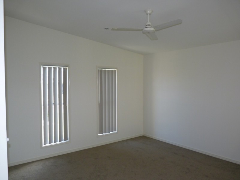 10 Coventry Ct (L212), Urraween QLD 4655