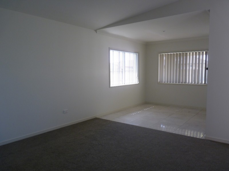 10 Coventry Ct (L212), Urraween QLD 4655