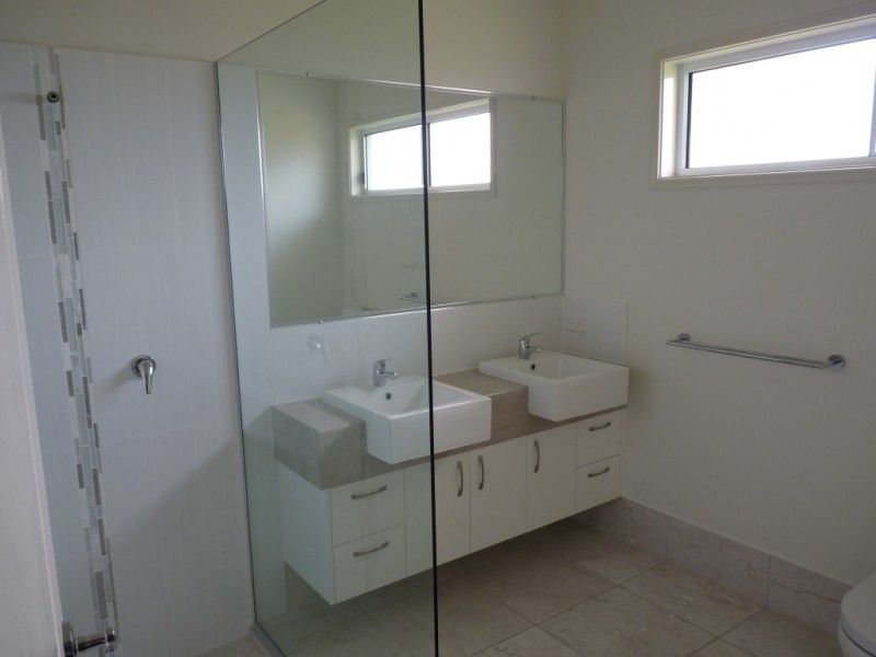 10 Coventry Ct (L212), Urraween QLD 4655
