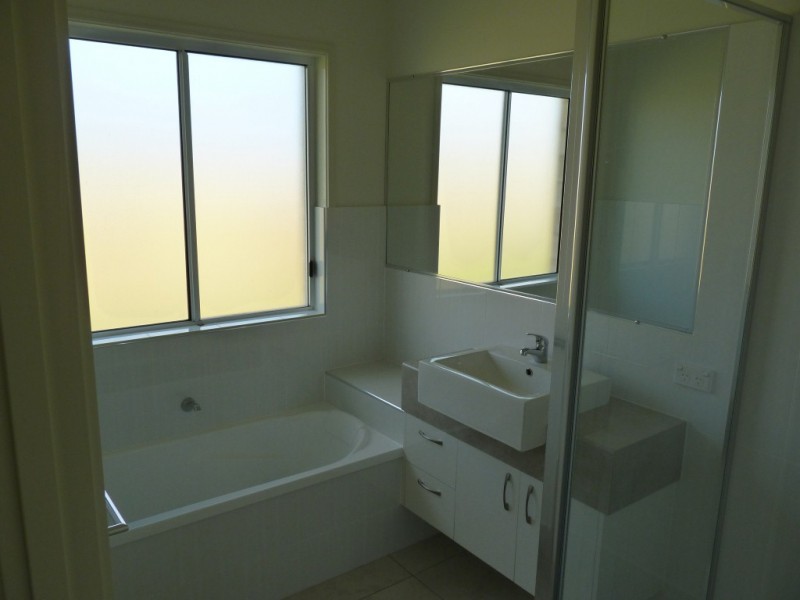 10 Coventry Ct (L212), Urraween QLD 4655