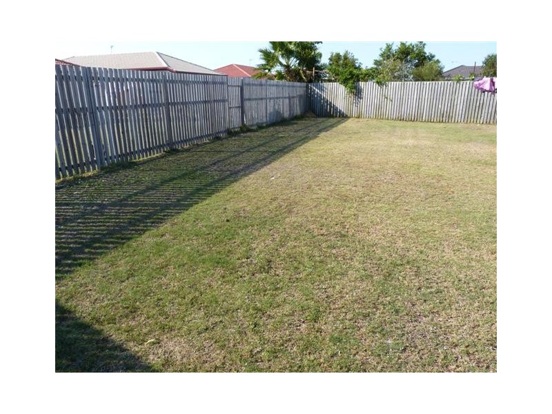 24 Bunya Court, Eli Waters QLD 4655