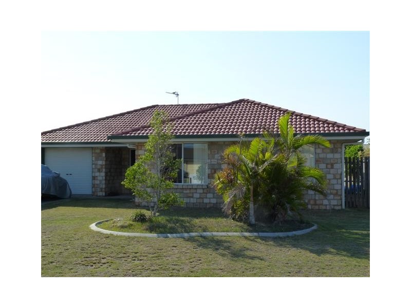 24 Bunya Court, Eli Waters QLD 4655