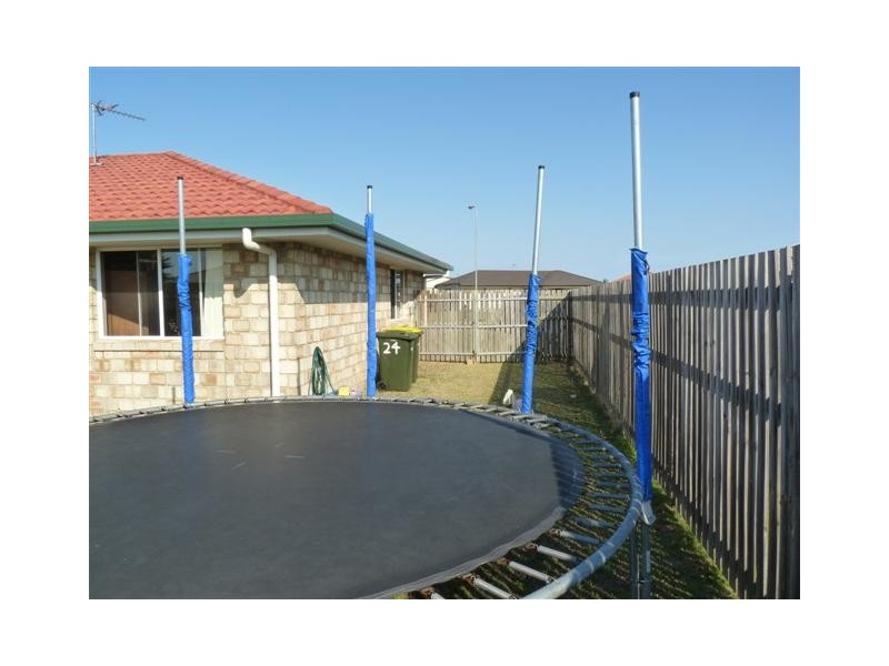 24 Bunya Court, Eli Waters QLD 4655
