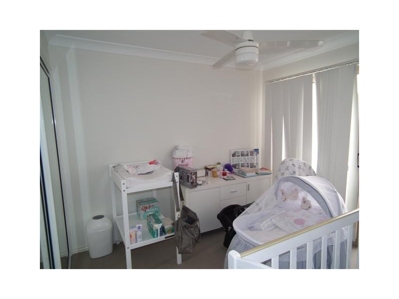 1/6 Golden Grove Court, Eli Waters QLD 4655