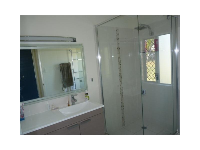 18 Kehlet Street, Point Vernon QLD 4655