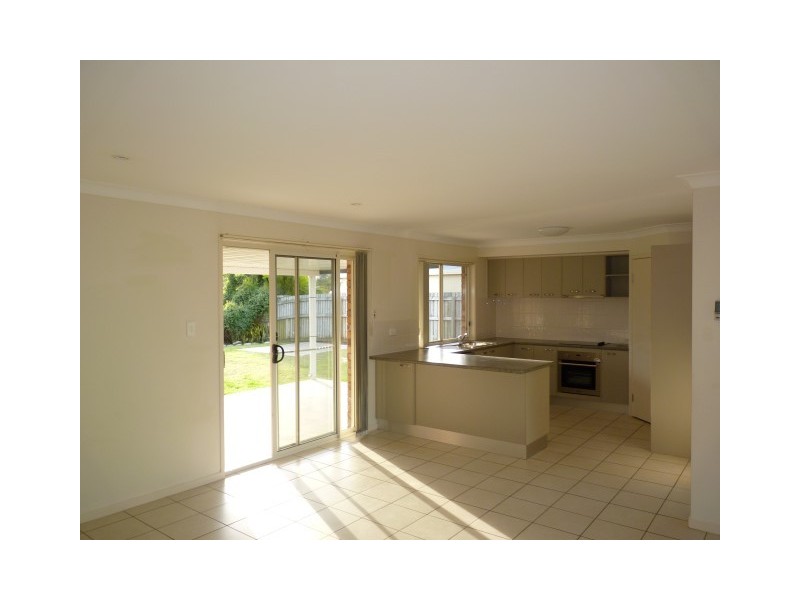 61 Bunya Court, Eli Waters QLD 4655