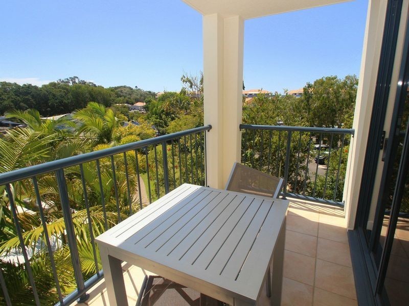 Unit 320 Buccaneer Drive, Urangan QLD 4655