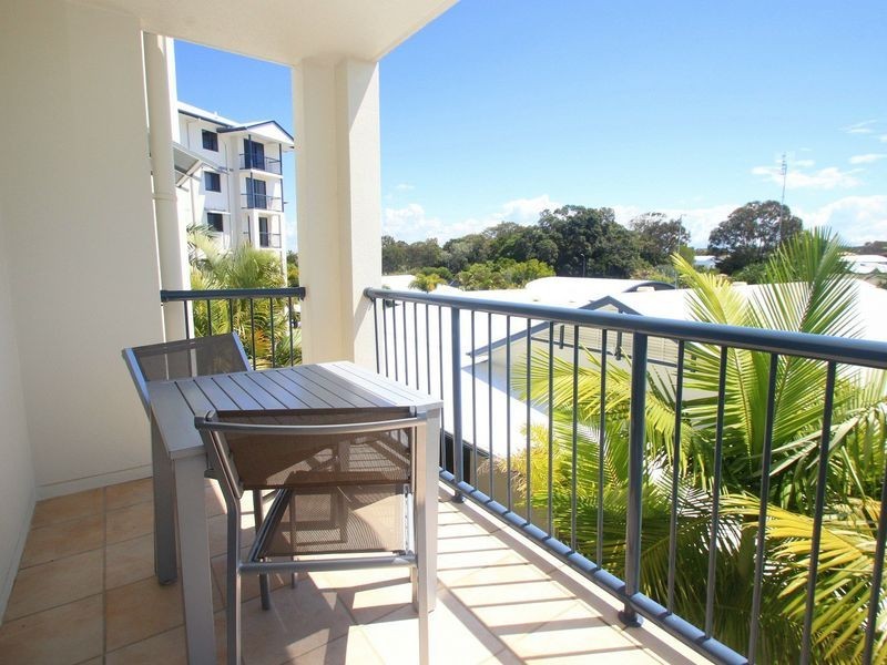 Unit 320 Buccaneer Drive, Urangan QLD 4655
