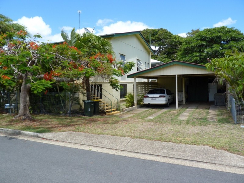 1 Margaret Street, Urangan QLD 4655