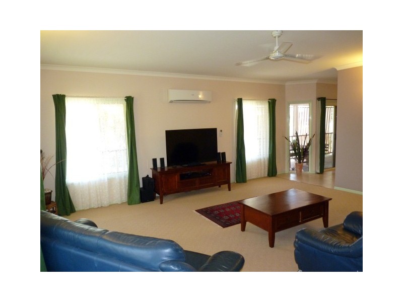 16 Island Outlook, River Heads QLD 4655