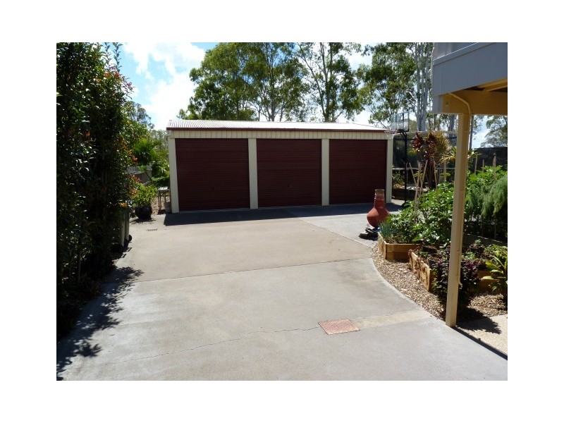 16 Island Outlook, River Heads QLD 4655