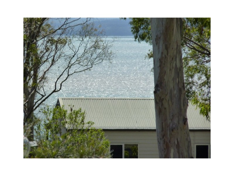16 Island Outlook, River Heads QLD 4655