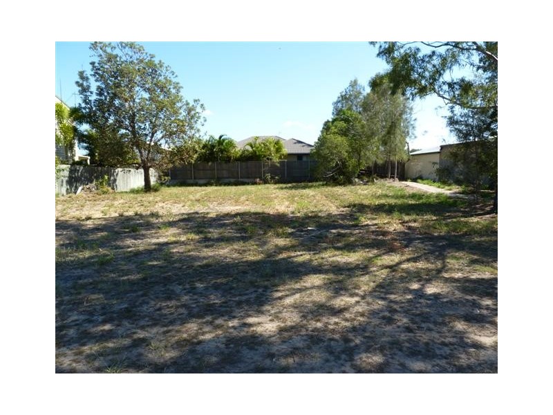 87 Kingfisher Parade, Toogoom QLD 4655