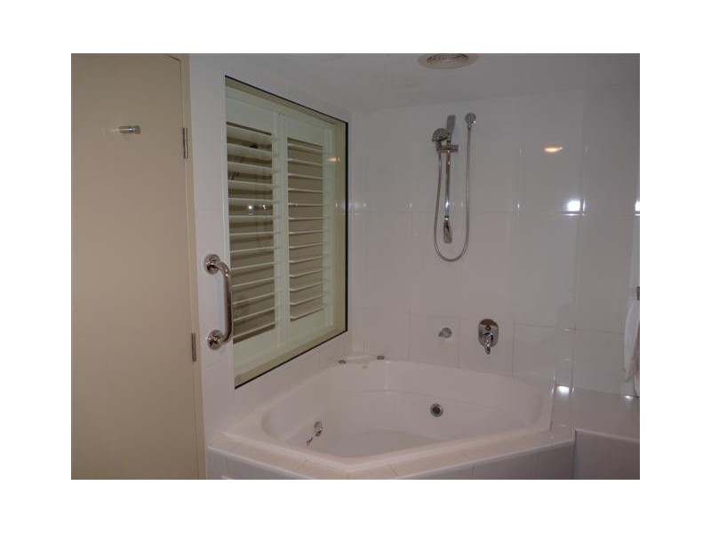 Unit 221/569 Esplanade, Urangan QLD 4655